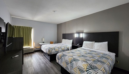 Deluxe Room, 2 Queen Beds, Non Smoking, Refrigerator & Microwave