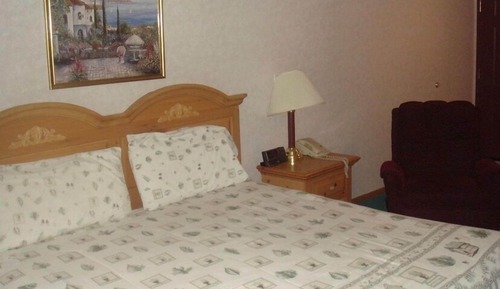 Classic Room, 1 King Bed (no Pets)