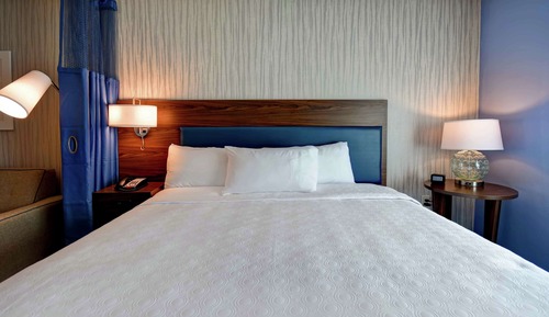 Studio, 1 King Bed, Accessible (Hearing)