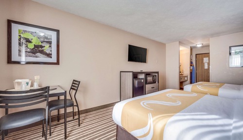 Standard Room, 2 Queen Beds, Non Smoking