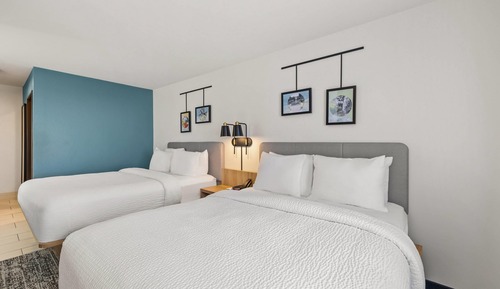 Room, 2 Queen Beds, Non Smoking