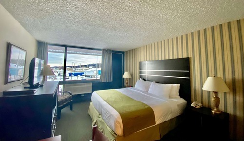 Suite, 1 King Bed, Non Smoking
