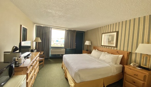 Room, 1 King Bed, Non Smoking, Balcony