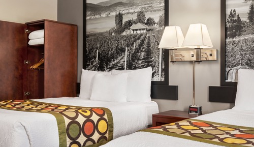 Room, 2 Queen Beds, Non Smoking