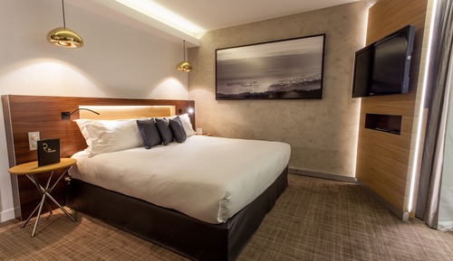 Executive Room, City View