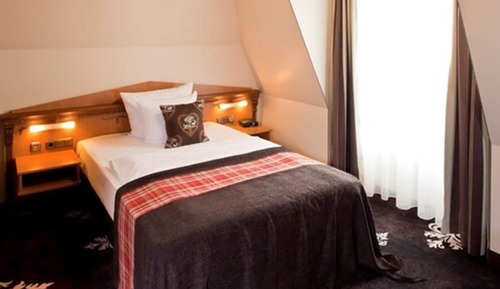 Deluxe Single Room