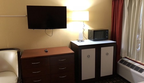 Suite, 1 King Bed, Non Smoking