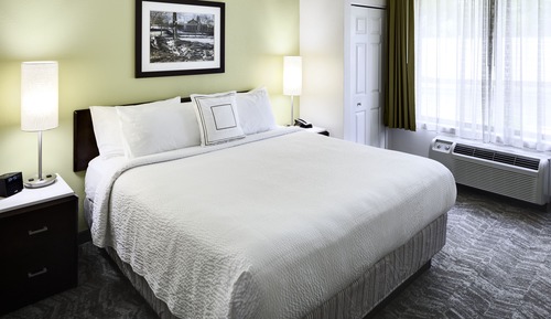 Suite, 1 King Bed with Sofa bed, Non Smoking