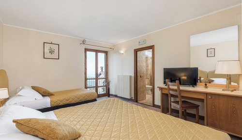 Classic Triple Room