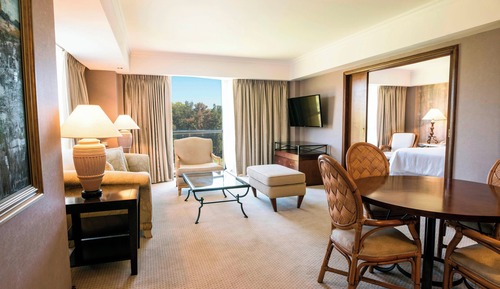 Suite, 2 Bedrooms, Corner