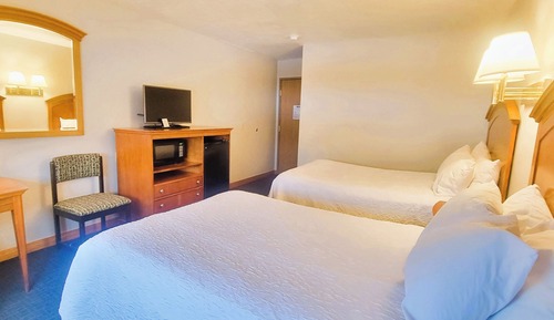 Standard Room, 2 Double Beds, Non Smoking, Refrigerator & Microwave