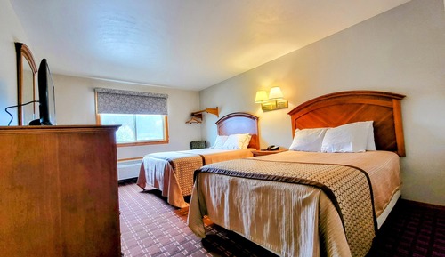 Standard Room, Non Smoking, Refrigerator & Microwave (2 King Beds)