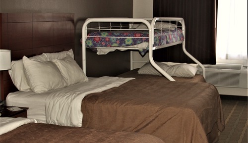 Standard Room, Multiple Beds, Non Smoking