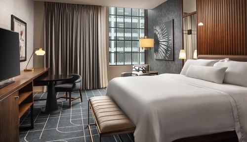 Deluxe Room, 1 King Bed (Mobility Accessible, Roll-In Shower)