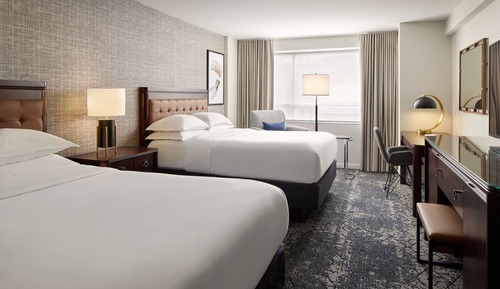 Room, 2 Queen Beds, Courtyard View (Mobility/Hearing Accessible, Tub)
