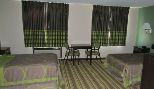 Standard Room, Multiple Beds, Non Smoking