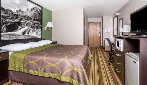 Standard Room, 1 King Bed, Accessible, Non Smoking (Mobility Accessible)