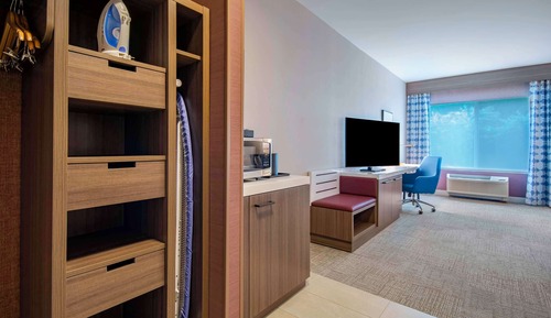Room, 1 King Bed, Accessible