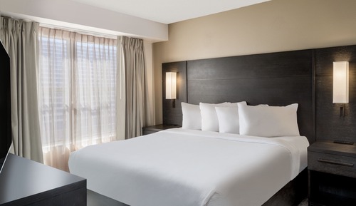 Suite, 1 Bedroom (Hearing Accessible)