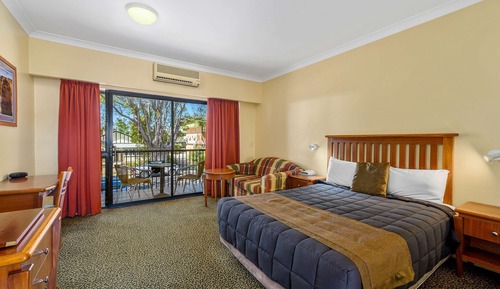 Standard Room, 1 Queen Bed, Non Smoking
