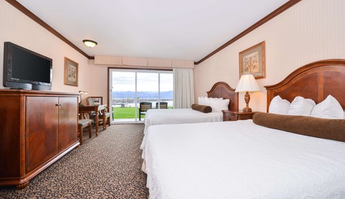 Standard Room, 2 Queen Beds, Balcony, Lake View (with Sofabed)