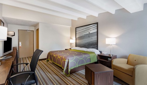 Standard Room, 1 King Bed