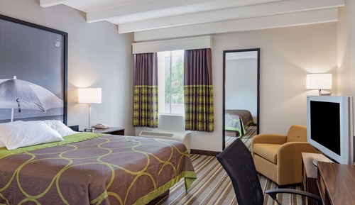 Standard Room, 1 Queen Bed