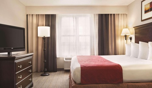 Suite, 1 King Bed, Non Smoking, Jetted Tub