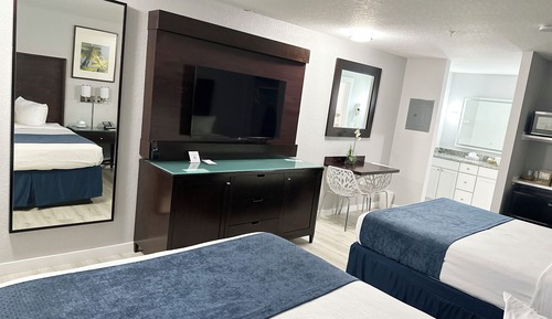 Deluxe Room, 2 Queen Beds, Non Smoking, Refrigerator & Microwave