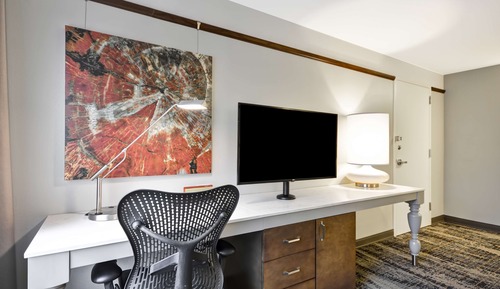 Room, 2 Queen Beds, Accessible, Bathtub