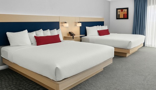 Two Queen Beds