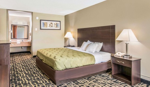 Suite, 1 King Bed with Sofa bed, Non Smoking