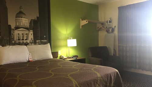 Standard Room, 1 Queen Bed