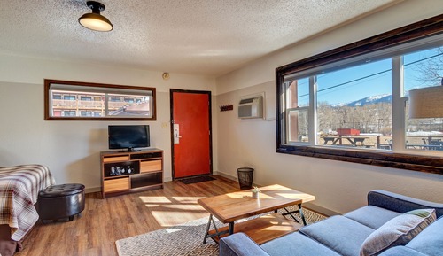 MONARCH FAMILY ROOM