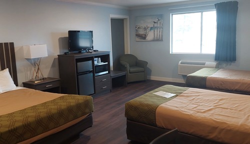 Standard Room, Multiple Beds, Non Smoking