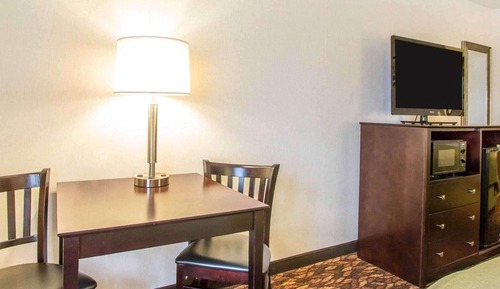 Standard Room, 2 Queen Beds, Non Smoking