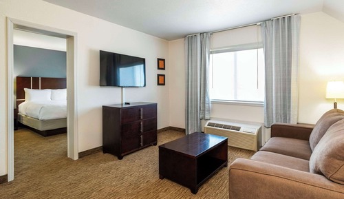 Business Suite, 1 Queen Bed with Sofa bed, Non Smoking