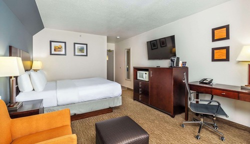 Business Room, 1 Queen Bed, Non Smoking