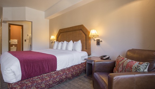 Grand Room, 1 King Bed (Foothills)