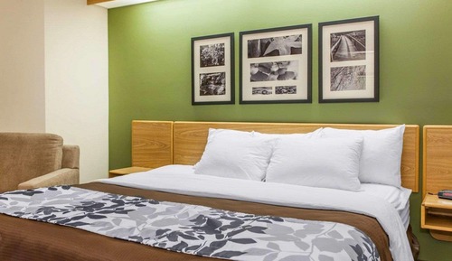 Suite, 1 King Bed, Non Smoking, Jetted Tub