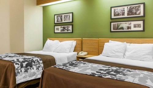 Standard Room, 2 Queen Beds, Non Smoking