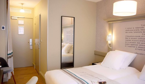 Superior Room, 2 Twin Beds, Non Smoking (Larger Room)