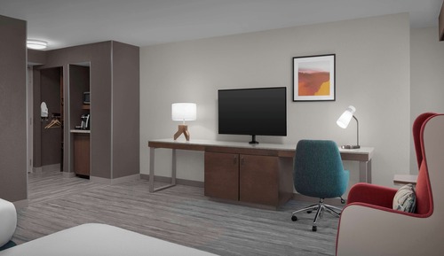 One king bed evolution room