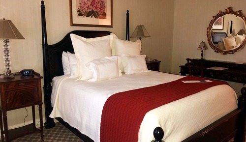 Standard Room, 1 King Bed