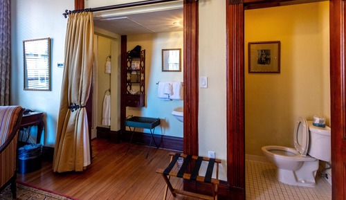 Superior Room, 1 King Bed (Juliet Gordon Low)