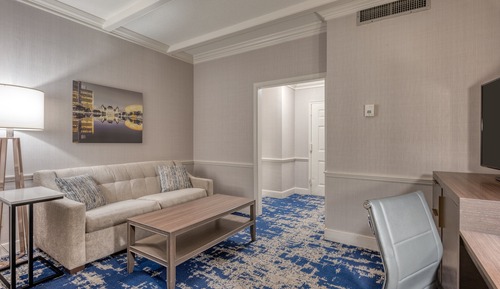 Junior Suite, 1 Queen Bed with Sofa bed