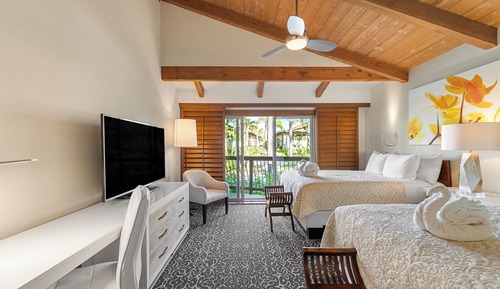 Standard Suite, 2 Queen Beds, Garden View