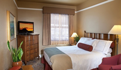 Classic Room, 1 Queen Bed
