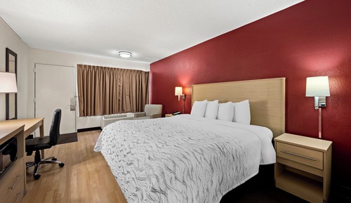 Superior Room, 1 King Bed (Smoke Free)