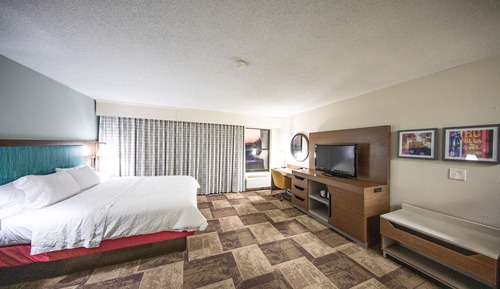 One king bed non smoking